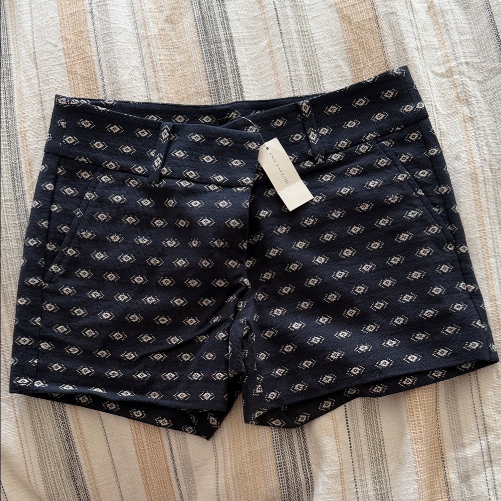 NWT Ann Taylor Geometric Navy Women's Shorts